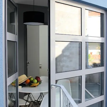 Blue Salinas Apartment *