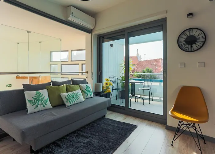 Blue Salinas * 阿威罗