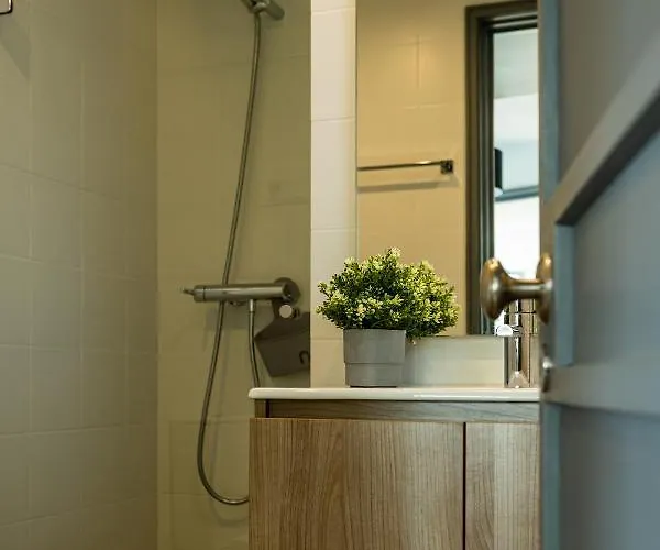 Blue Salinas * 阿威罗